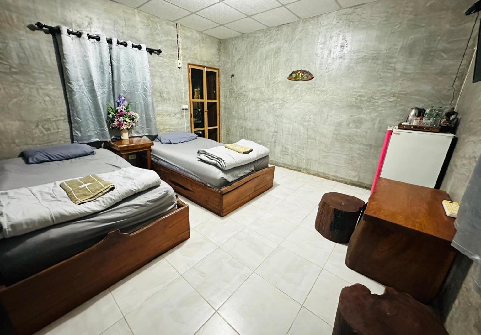 Ban Pataraphan: Traditional Thai Retreat in Khunyuam, Maehongson Ban Khun Yuam Exterior photo