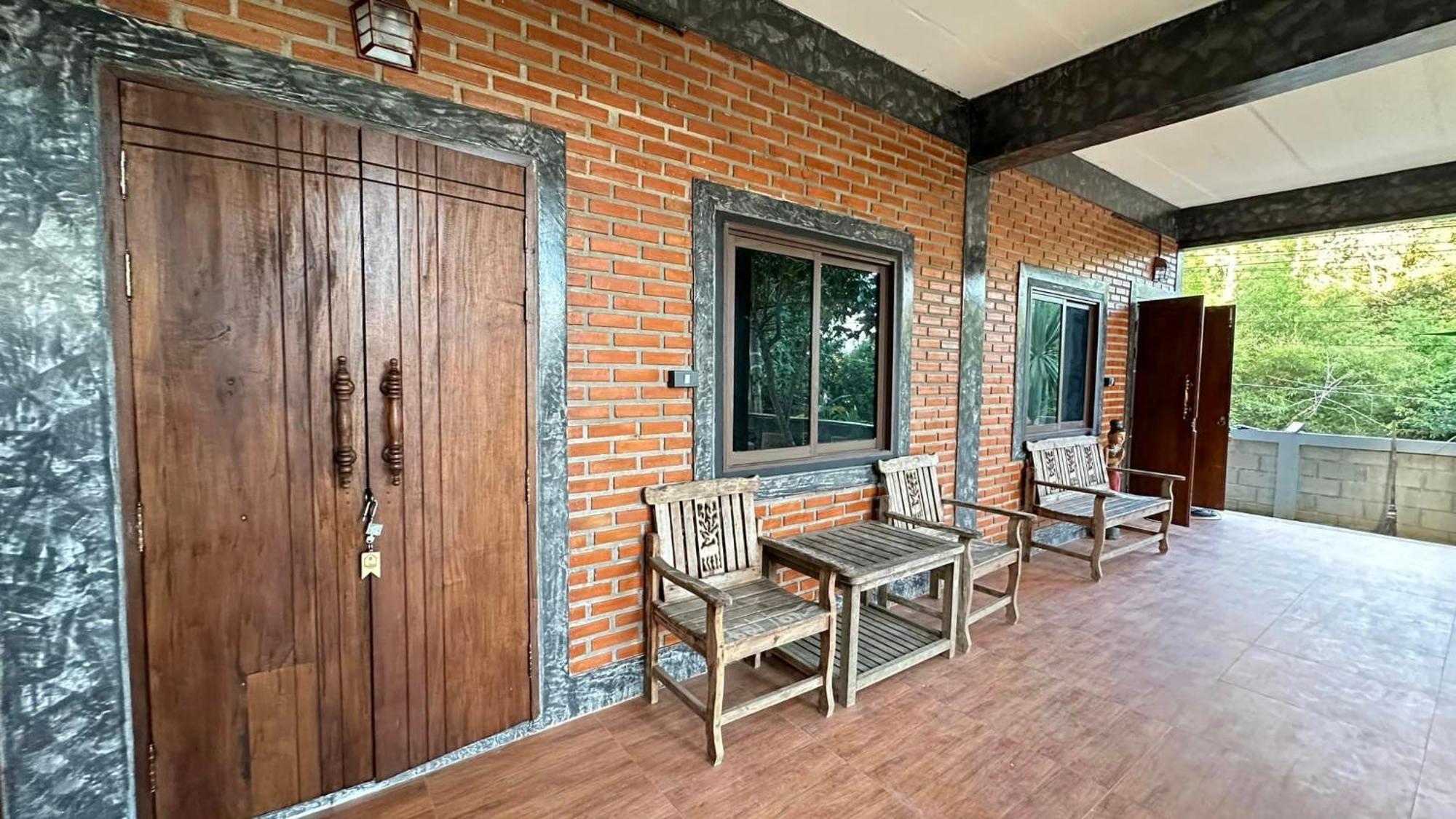 Ban Pataraphan: Traditional Thai Retreat in Khunyuam, Maehongson Ban Khun Yuam Exterior photo